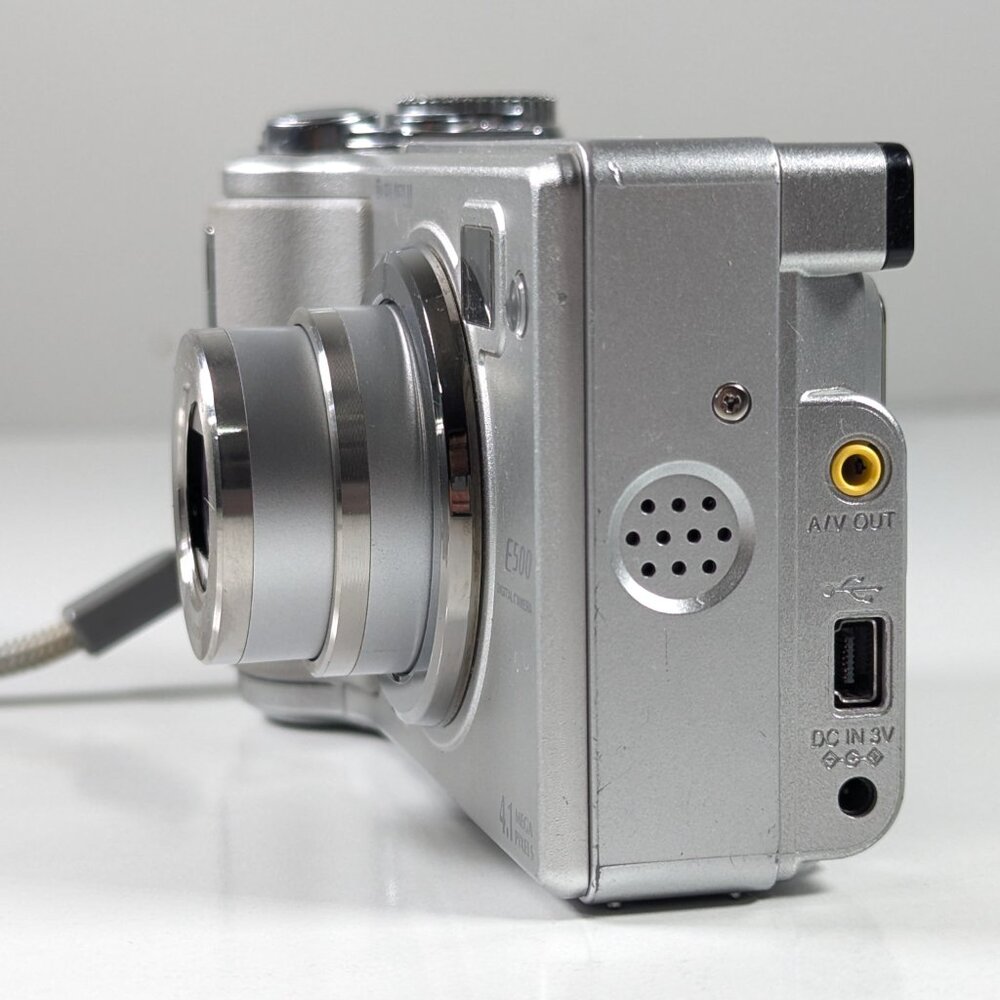 Fujifilm Finepix E Series E500 4.1MP Digital Camera Silver Case WORKS - Picture 5 of 12
